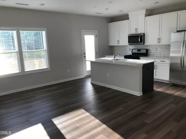 $1,980 | 828 Oak Center Drive, Raleigh, NC 27610