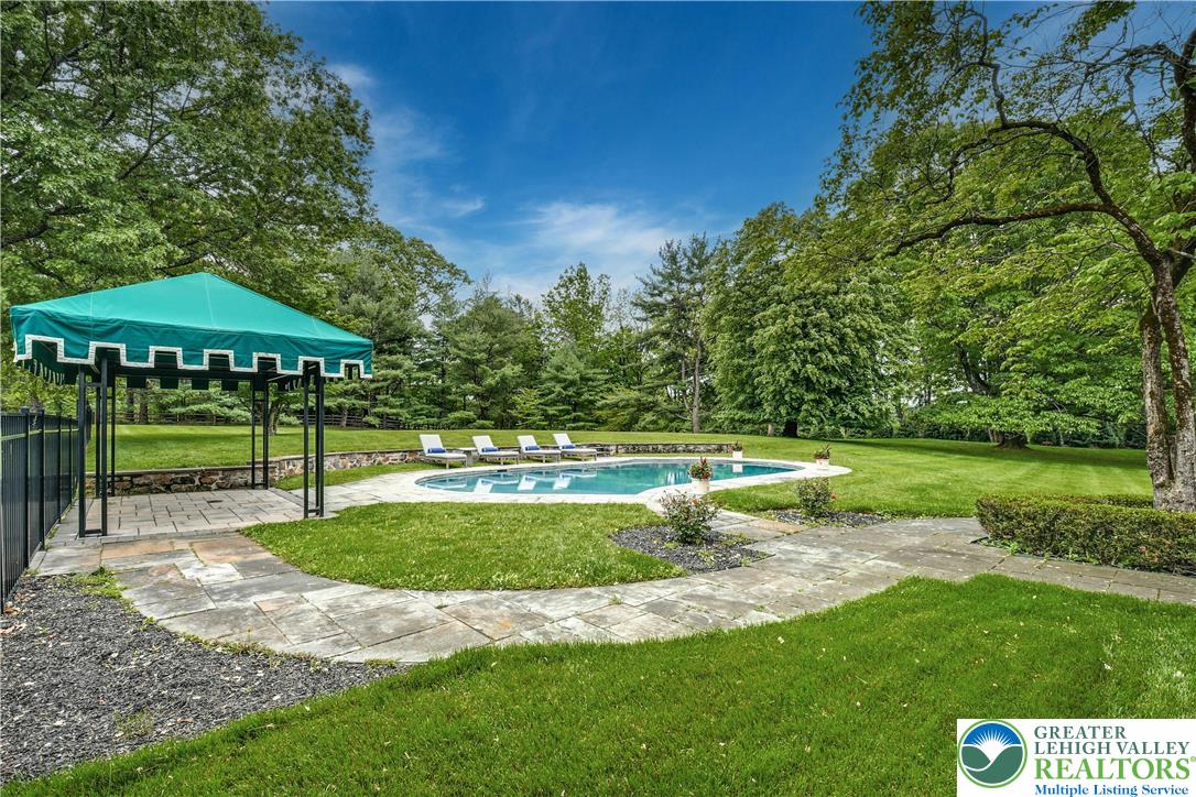 1803 Apple Tree Lane Bethlehem, PA 18015 - Photo 37 of 46