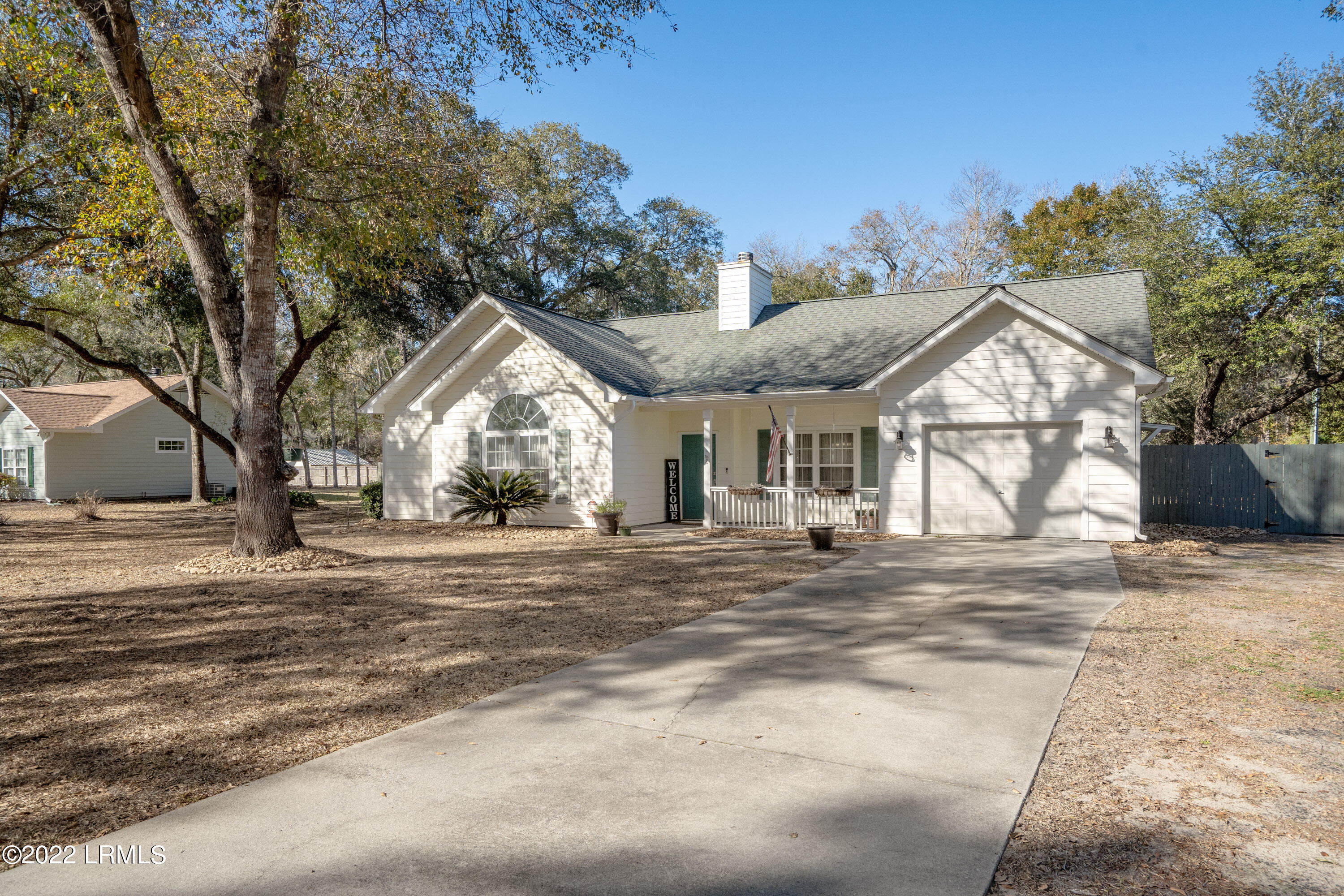 8 Causey Way Beaufort, SC 29907 - Photo 1 of 26 DSC07466