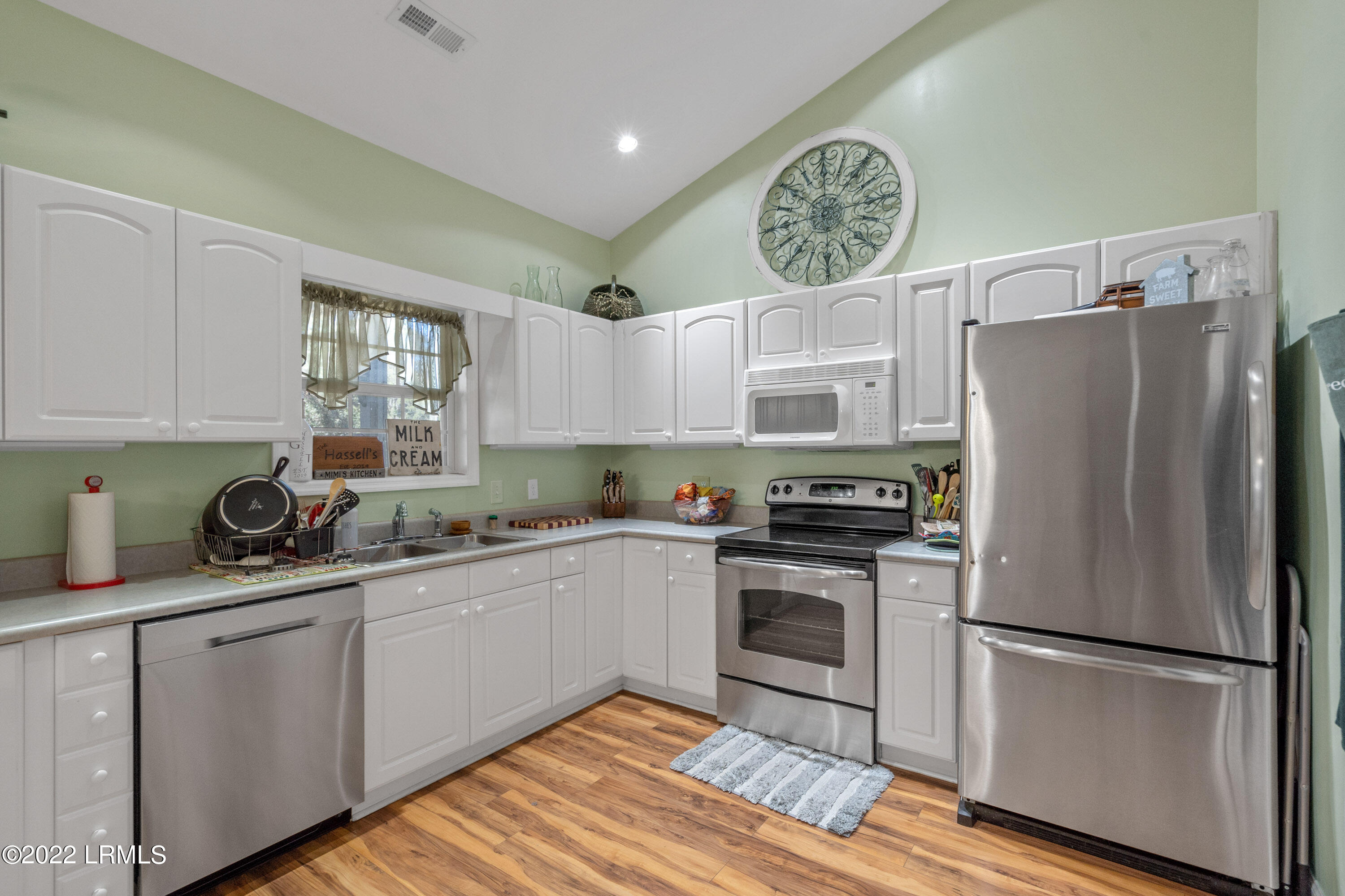 8 Causey Way Beaufort, SC 29907 - Photo 11 of 26 DSC07571