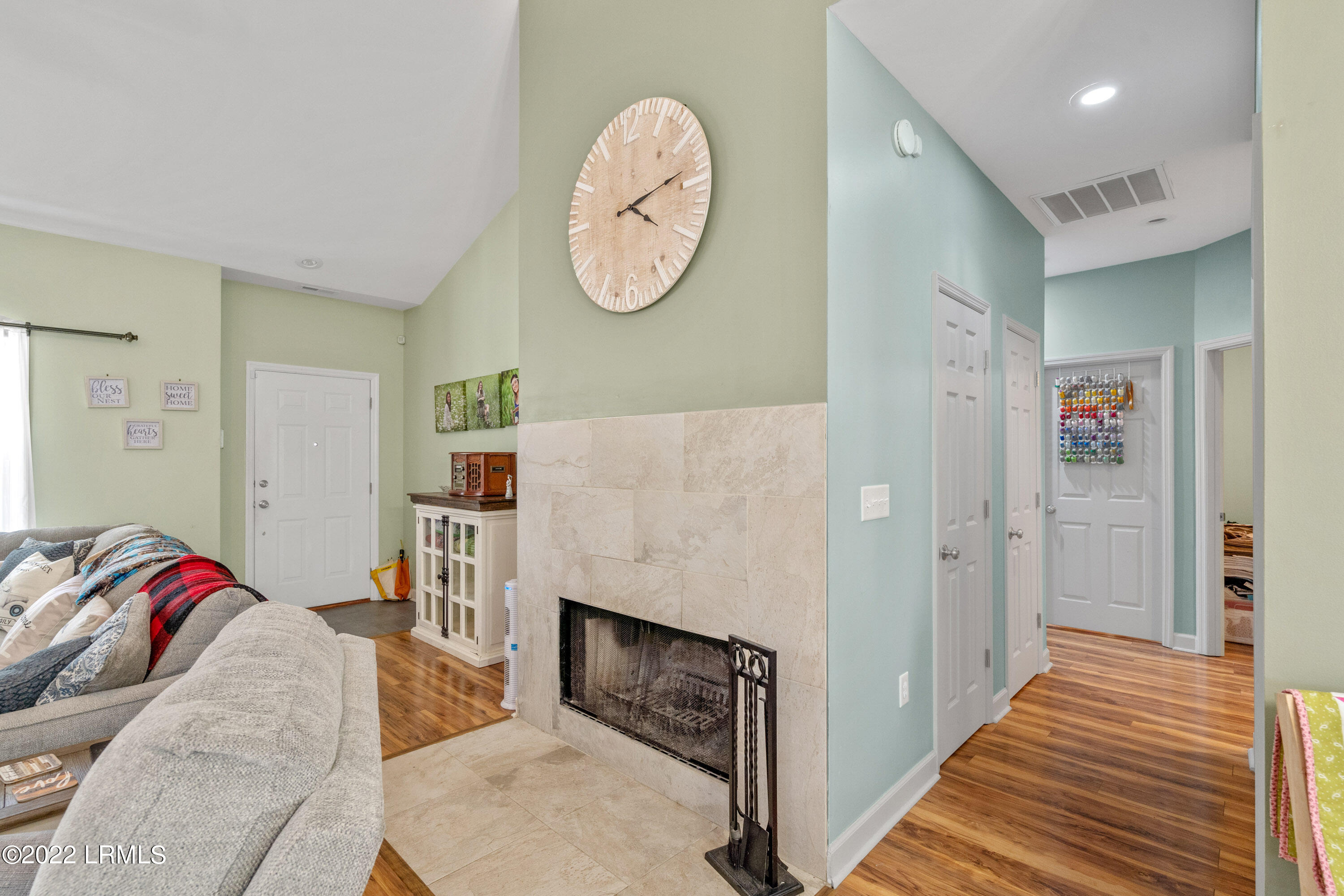 8 Causey Way Beaufort, SC 29907 - Photo 7 of 26 DSC07551