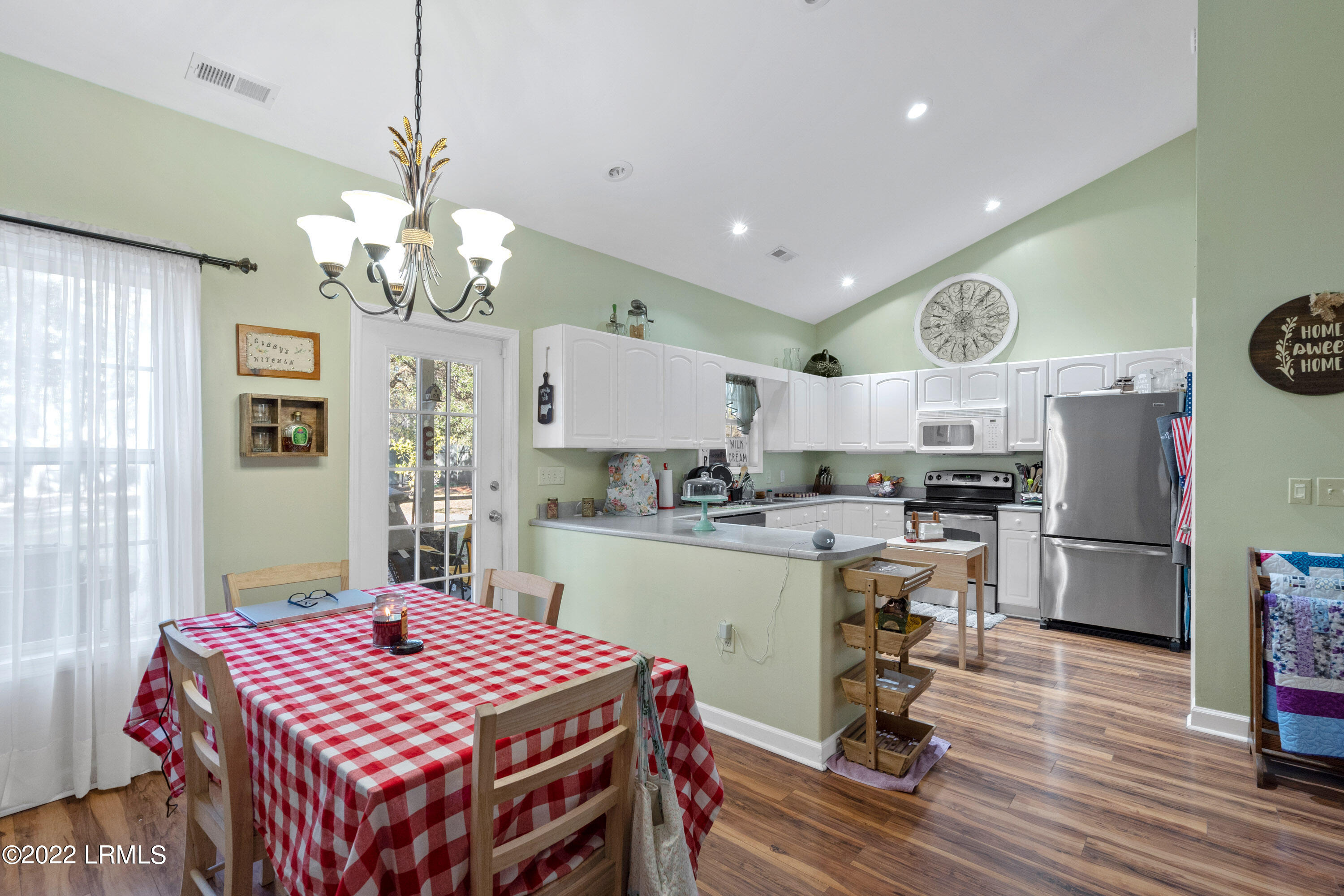 8 Causey Way Beaufort, SC 29907 - Photo 9 of 26 DSC07561