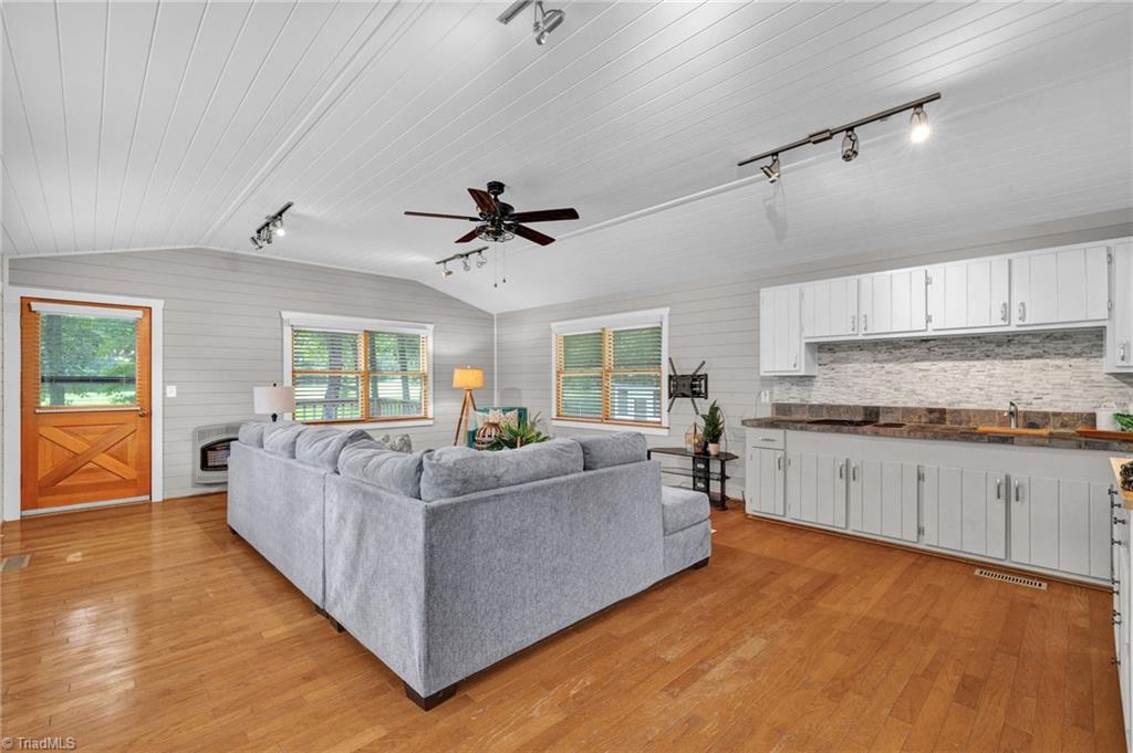 2000 Peabody Road Colfax, NC 27235 - Photo 15 of 36