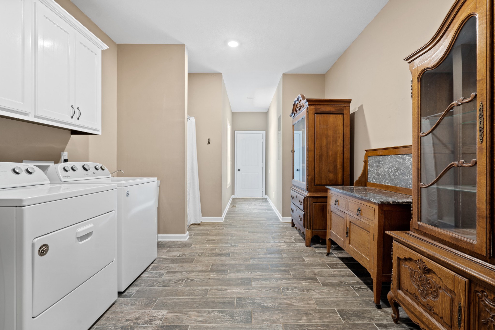 1506 Bend Road Clarksville, TN 37040 - Photo 29 of 56 a view of hallway with washer and dryer