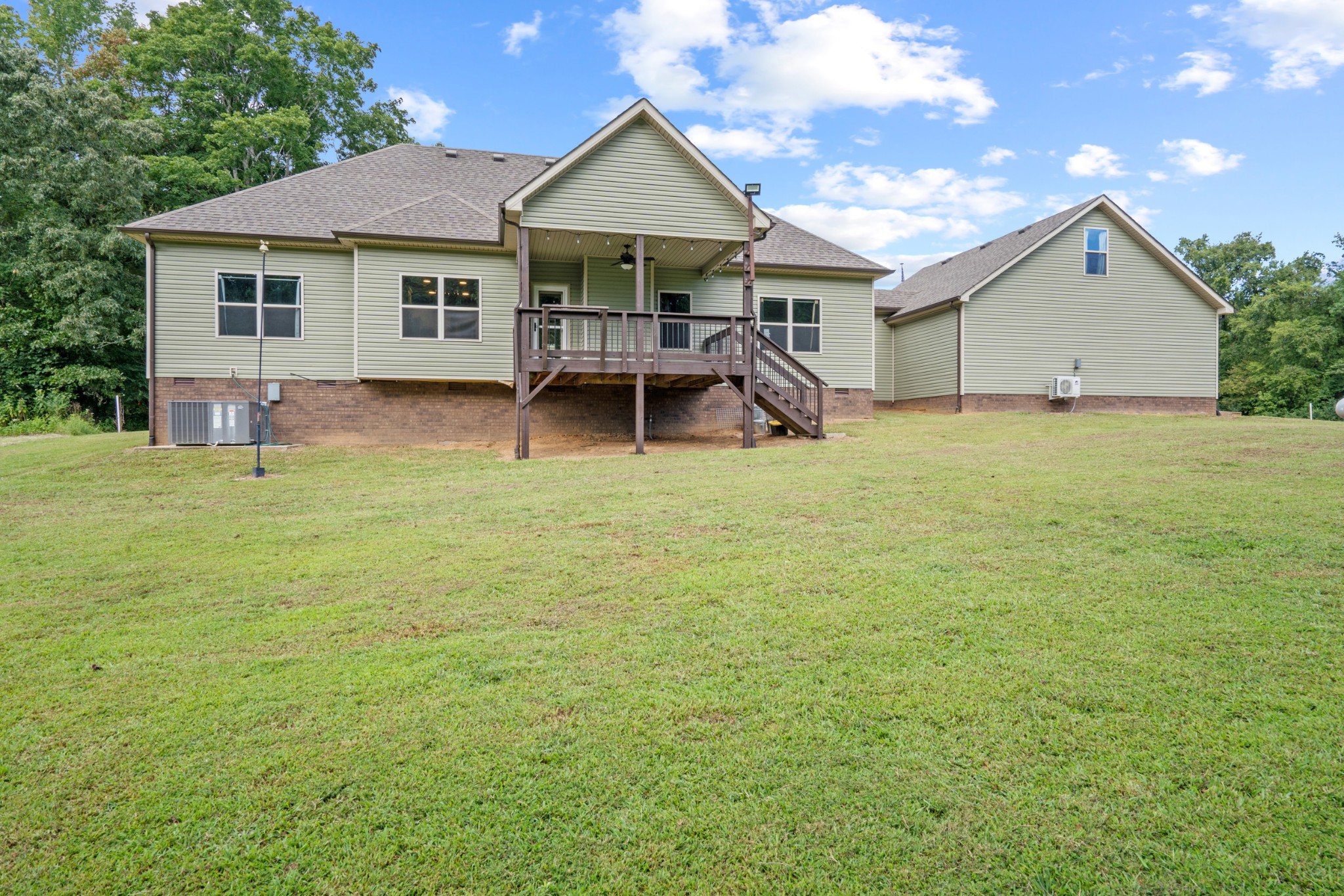 1506 Bend Road Clarksville, TN 37040 - Photo 41 of 56 a view of a house with a yard and sitting area