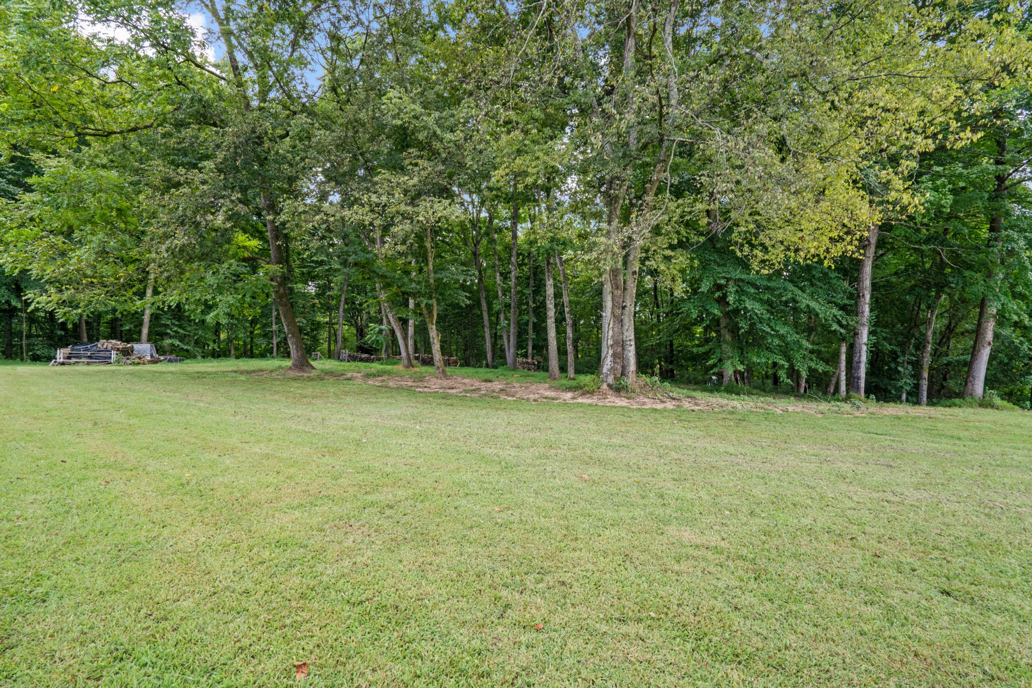 1506 Bend Road Clarksville, TN 37040 - Photo 49 of 56 a view of outdoor space with deck and yard