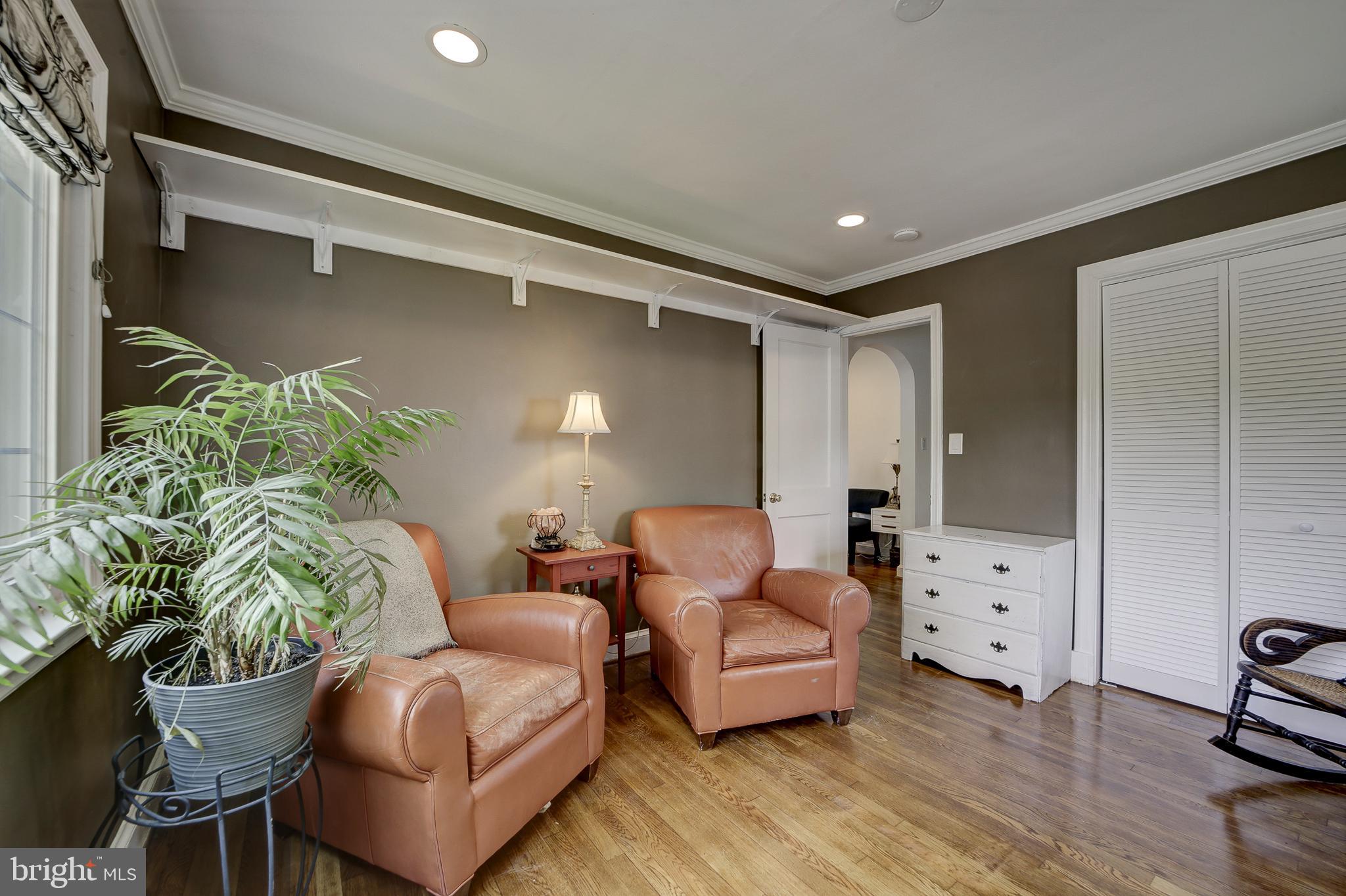 311 Timberwood Avenue Silver Spring, MD 20901 - Photo 23 of 44 a living room with furniture
