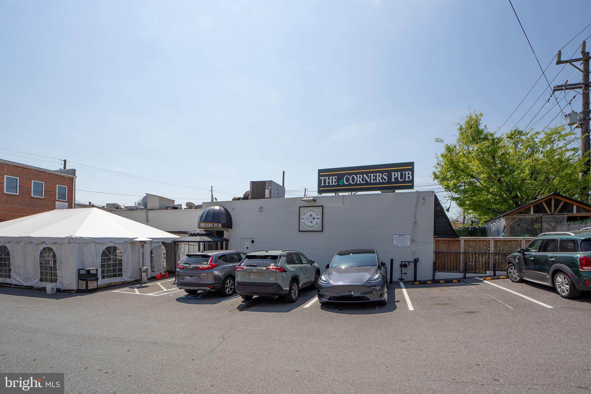 311 Timberwood Avenue Silver Spring, MD 20901 - Photo 41 of 44 a view of a terrace