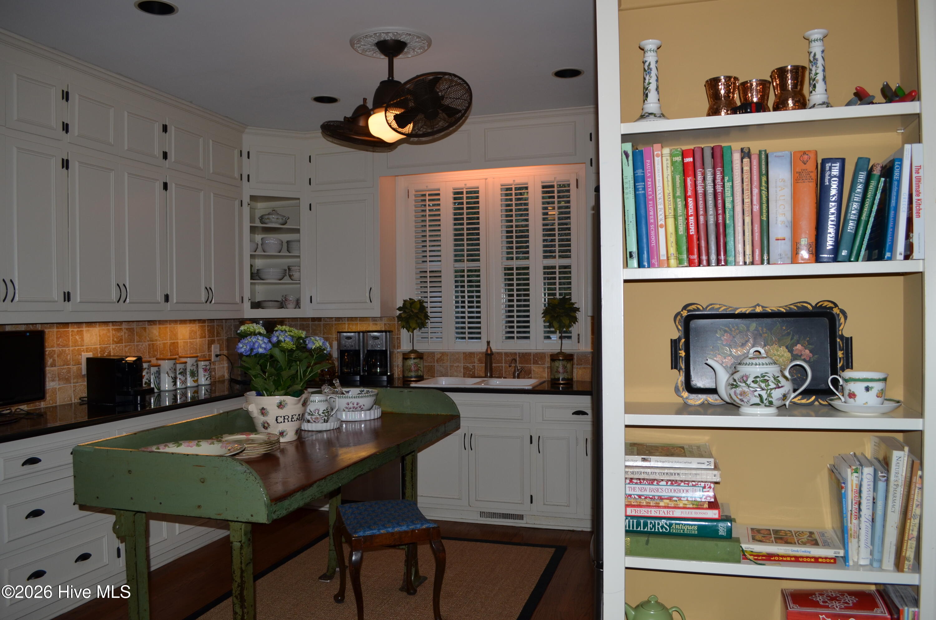 135 Blue Road Pinehurst, NC 28374 - Photo 7 of 40 10,Kitchen