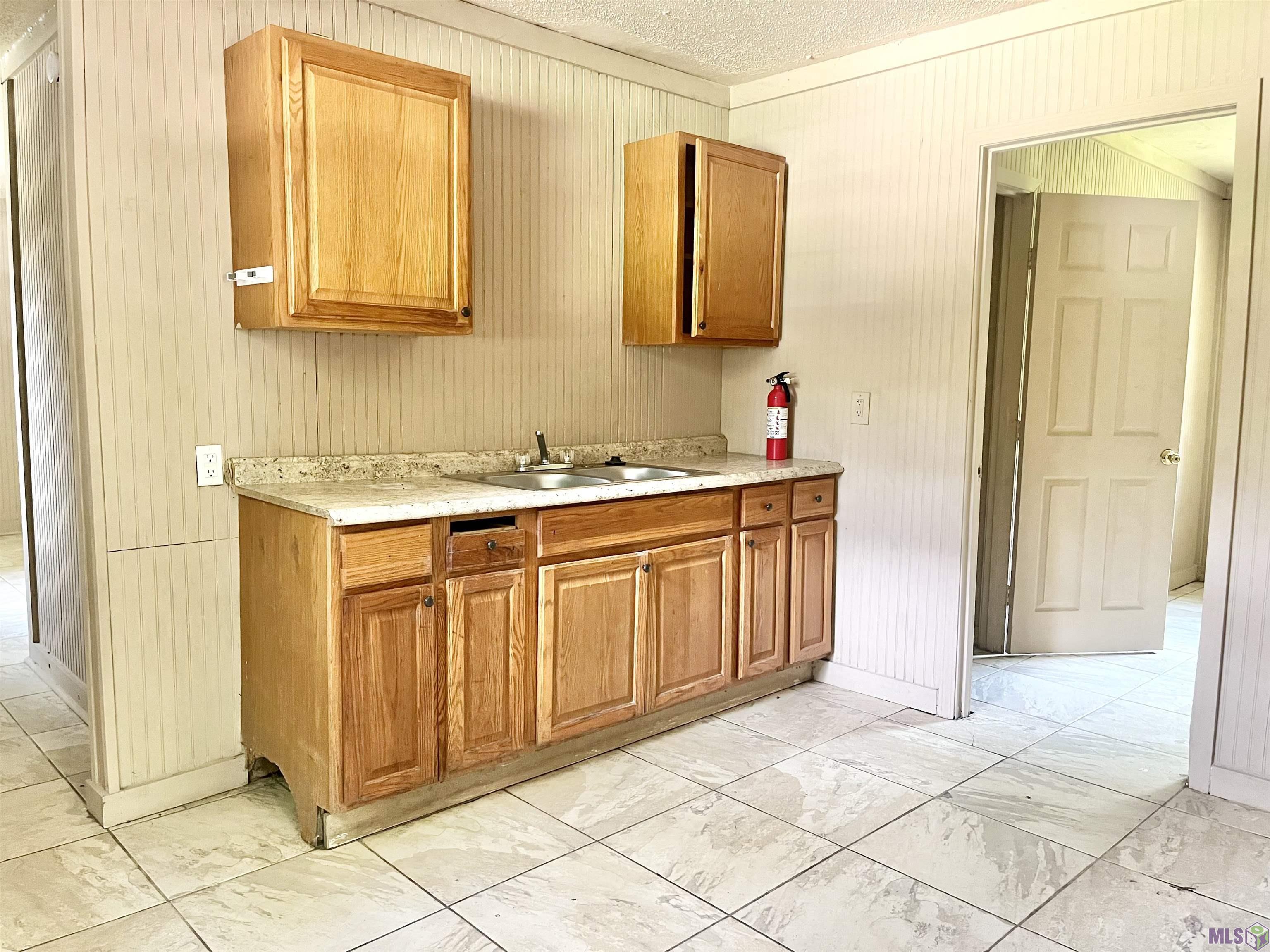 5851 Denova Street Baton Rouge, LA 70812 - Photo 3 of 11