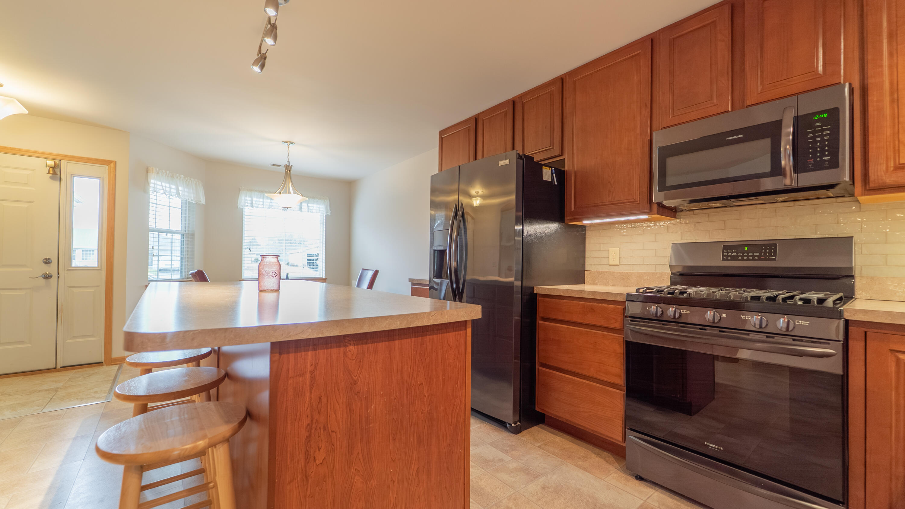 404 Pine Ridge Circle Lowell, IN 46356 - Photo 5 of 34 3000x1687
