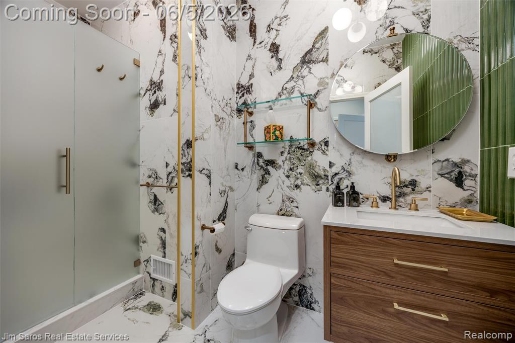 910 Edgemont Park Grosse Pointe, MI 48230 - Photo 20 of 56