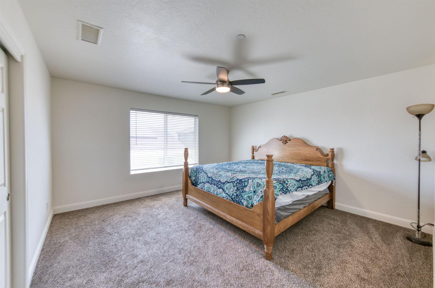1732 Cleveland Street Selma, CA 93662 - Photo 12 of 35