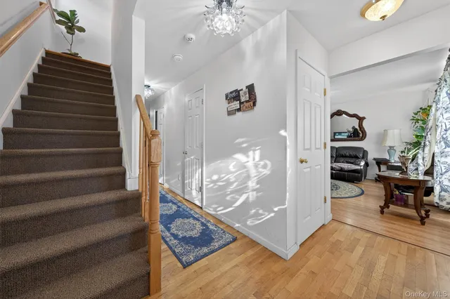 a view of entryway and hall