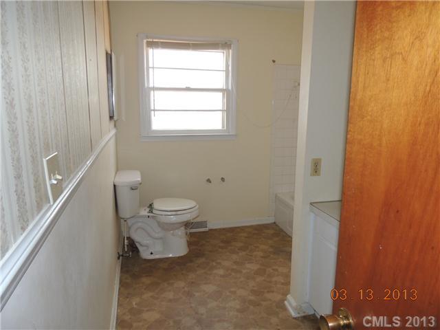 505 Newcastle Road Gastonia, NC 28052 - Photo 6 of 11 Gallery Image 6