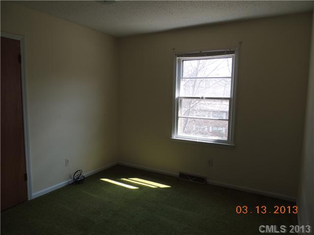 505 Newcastle Road Gastonia, NC 28052 - Photo 8 of 11 Gallery Image 8