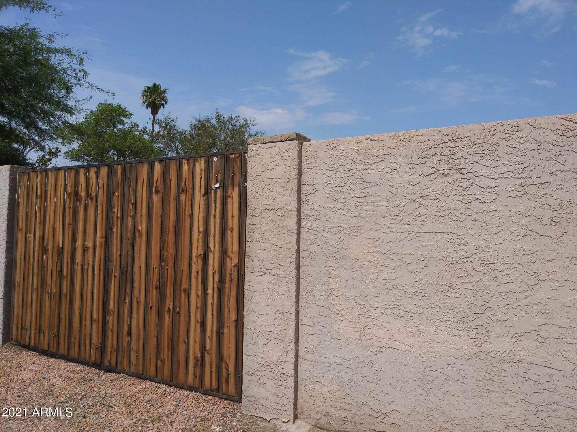 6852 West Berkeley Road Phoenix, AZ 85035 - Photo 8 of 40 20210721_142527