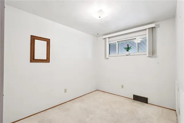 $259,900 | 563 Meadowvale Drive, Cheswick, PA 15024