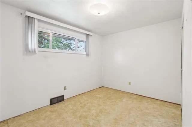 $259,900 | 563 Meadowvale Drive, Cheswick, PA 15024