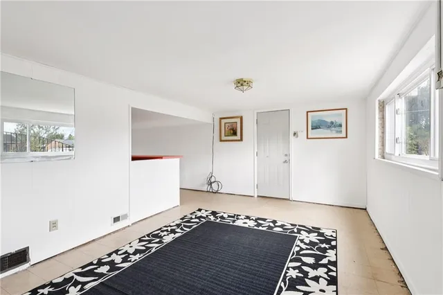 $259,900 | 563 Meadowvale Drive, Cheswick, PA 15024