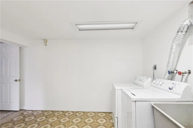 $259,900 | 563 Meadowvale Drive, Cheswick, PA 15024