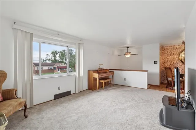 $259,900 | 563 Meadowvale Drive, Cheswick, PA 15024