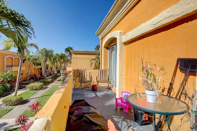 $215,000 | 18111 Northwest 68th Avenue, Unit I210, Hialeah, FL 33015