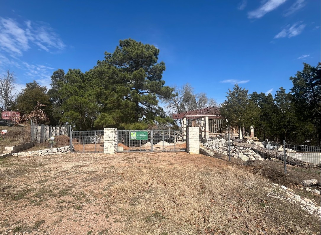 104 Lilly Lane Elgin, TX 78621 - Photo 8 of 18 a view of a house with a snow in the yard