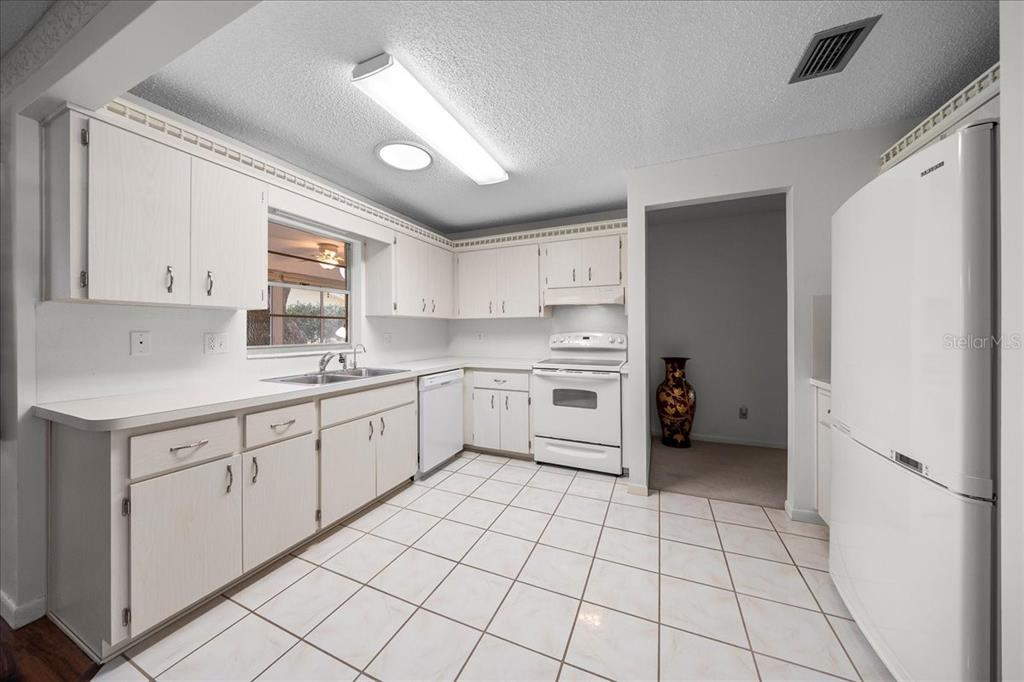 8889 Southwest 96th Street, Unit F Ocala, FL 34481 - Photo 24 of 51