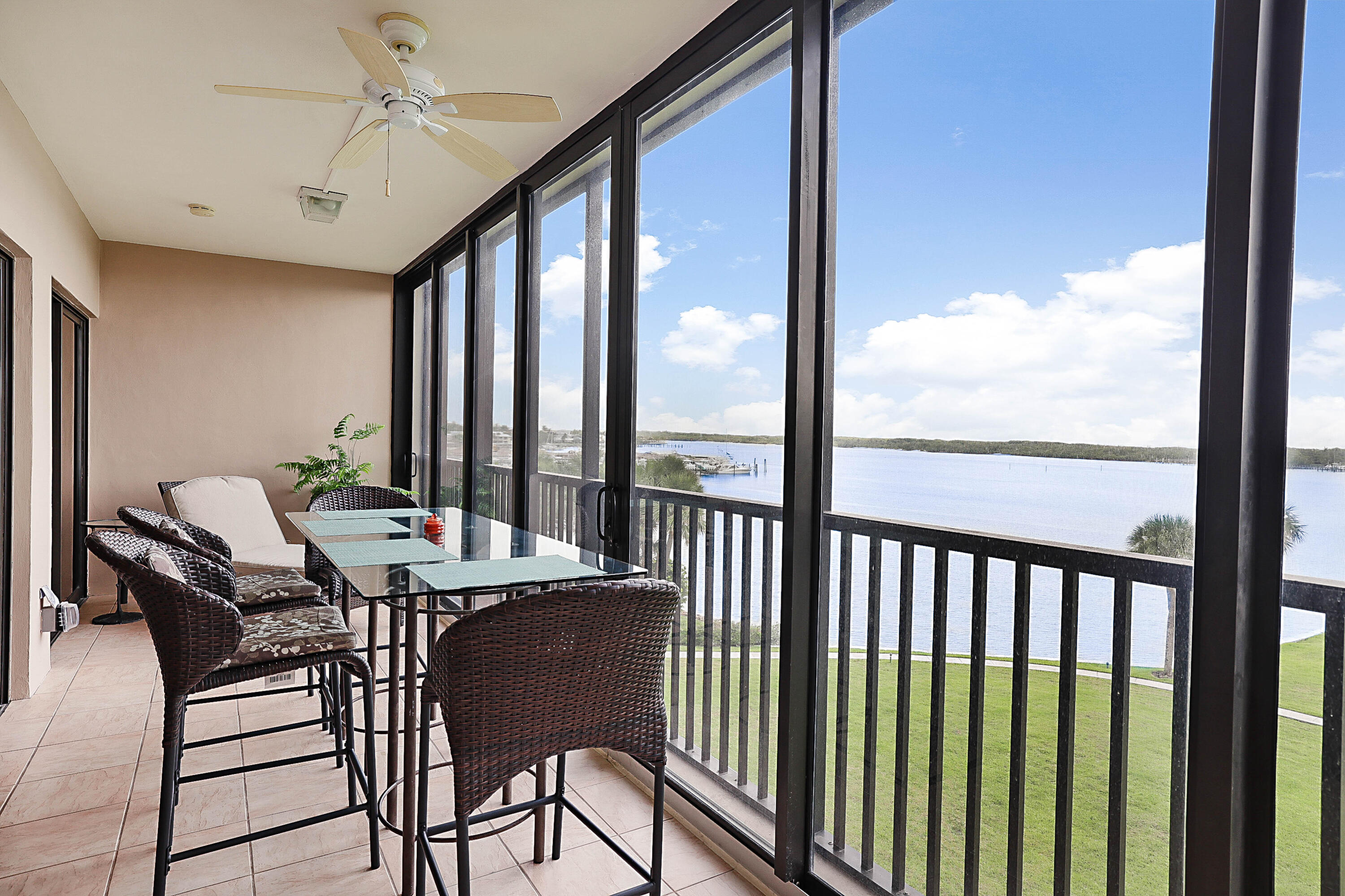 300 Intracoastal Place, Unit 404 Jupiter, FL 33469 - Photo 11 of 41 300 Intracoastal Place Apt 404-11