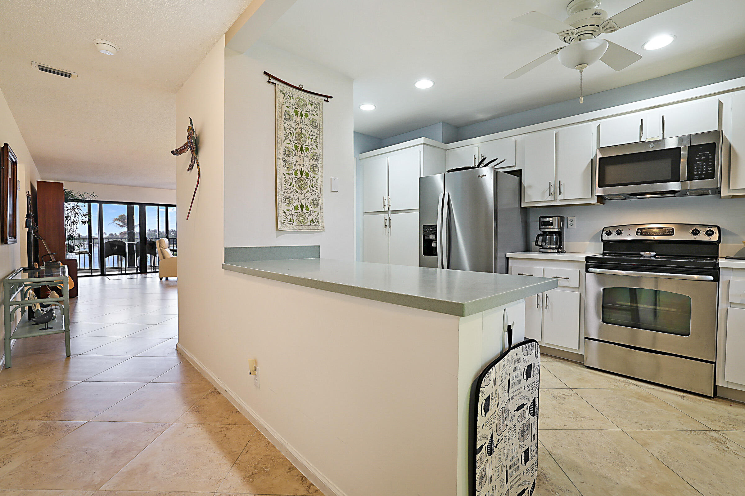 300 Intracoastal Place, Unit 404 Jupiter, FL 33469 - Photo 14 of 43 300 Intracoastal Place Apt 404-10