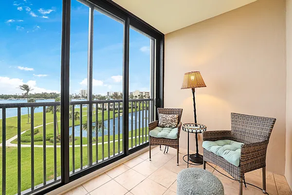 $599,000 | 300 Intracoastal Place, Unit 404, Jupiter, FL 33469