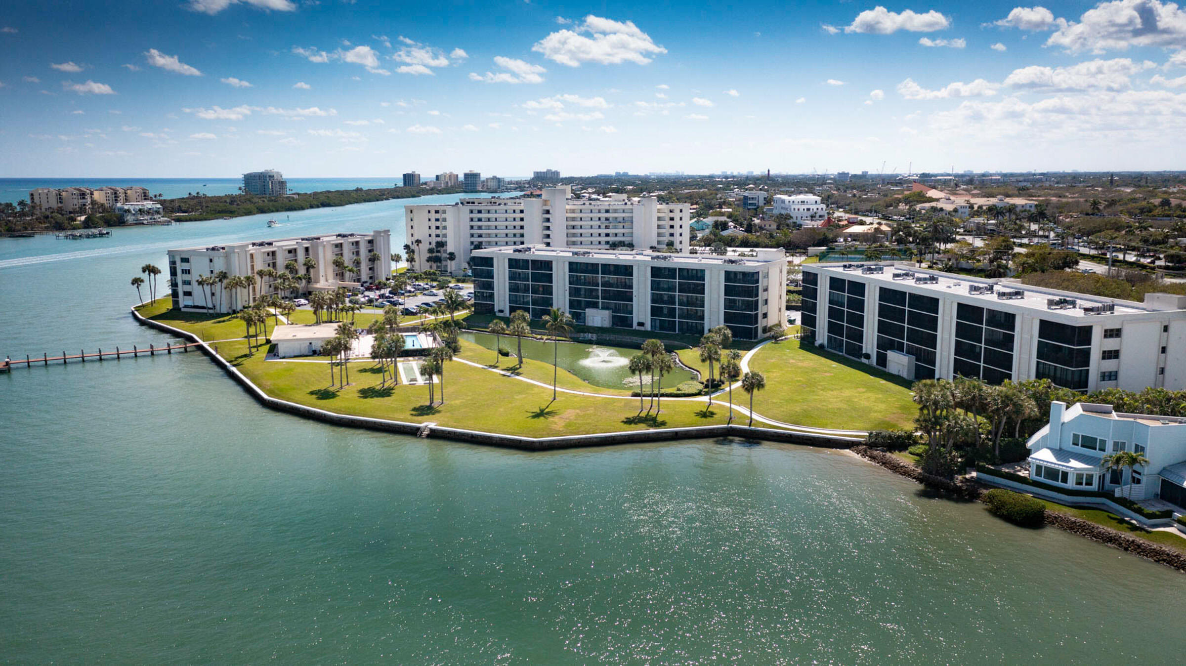 300 Intracoastal Place, Unit 404 Jupiter, FL 33469 - Photo 36 of 43 300 Intracoastal Place Apt 404-32