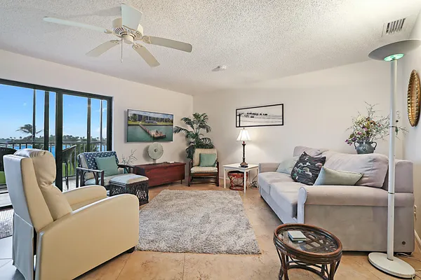 $599,000 | 300 Intracoastal Place, Unit 404, Jupiter, FL 33469