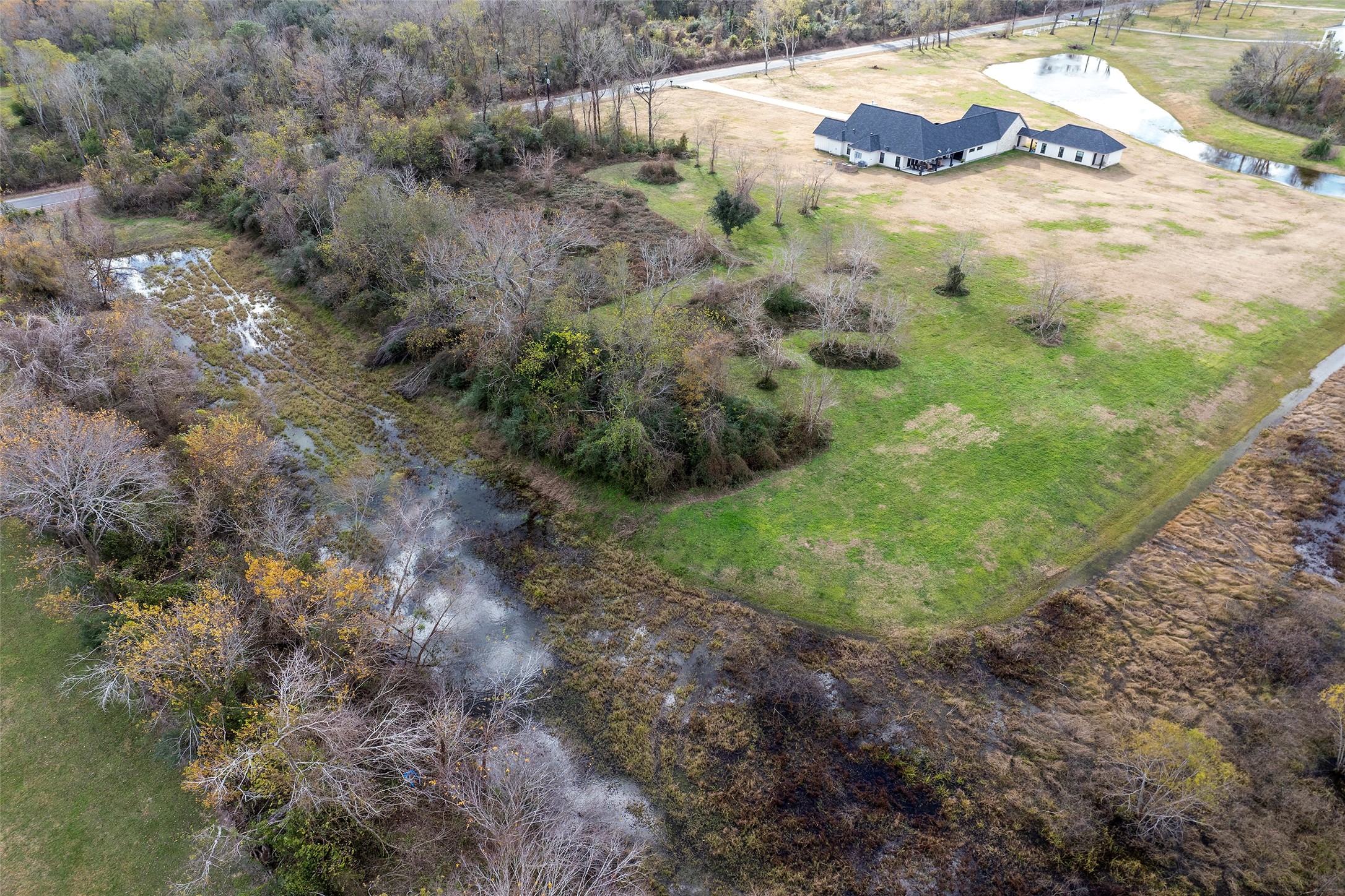 702 County Road 34 Angleton, TX 77515 - Photo 1 of 10