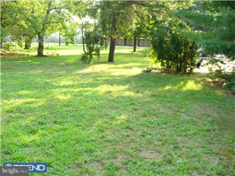 1619 Bridgeboro Road Edgewater Park, NJ 08010 - Photo 11 of 12