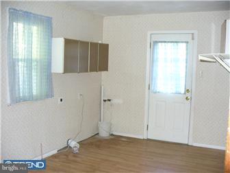1619 Bridgeboro Road Edgewater Park, NJ 08010 - Photo 5 of 12