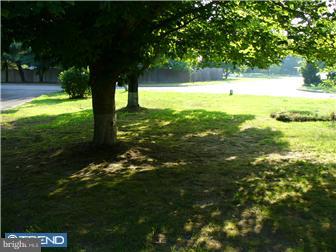 1619 Bridgeboro Road Edgewater Park, NJ 08010 - Photo 7 of 12