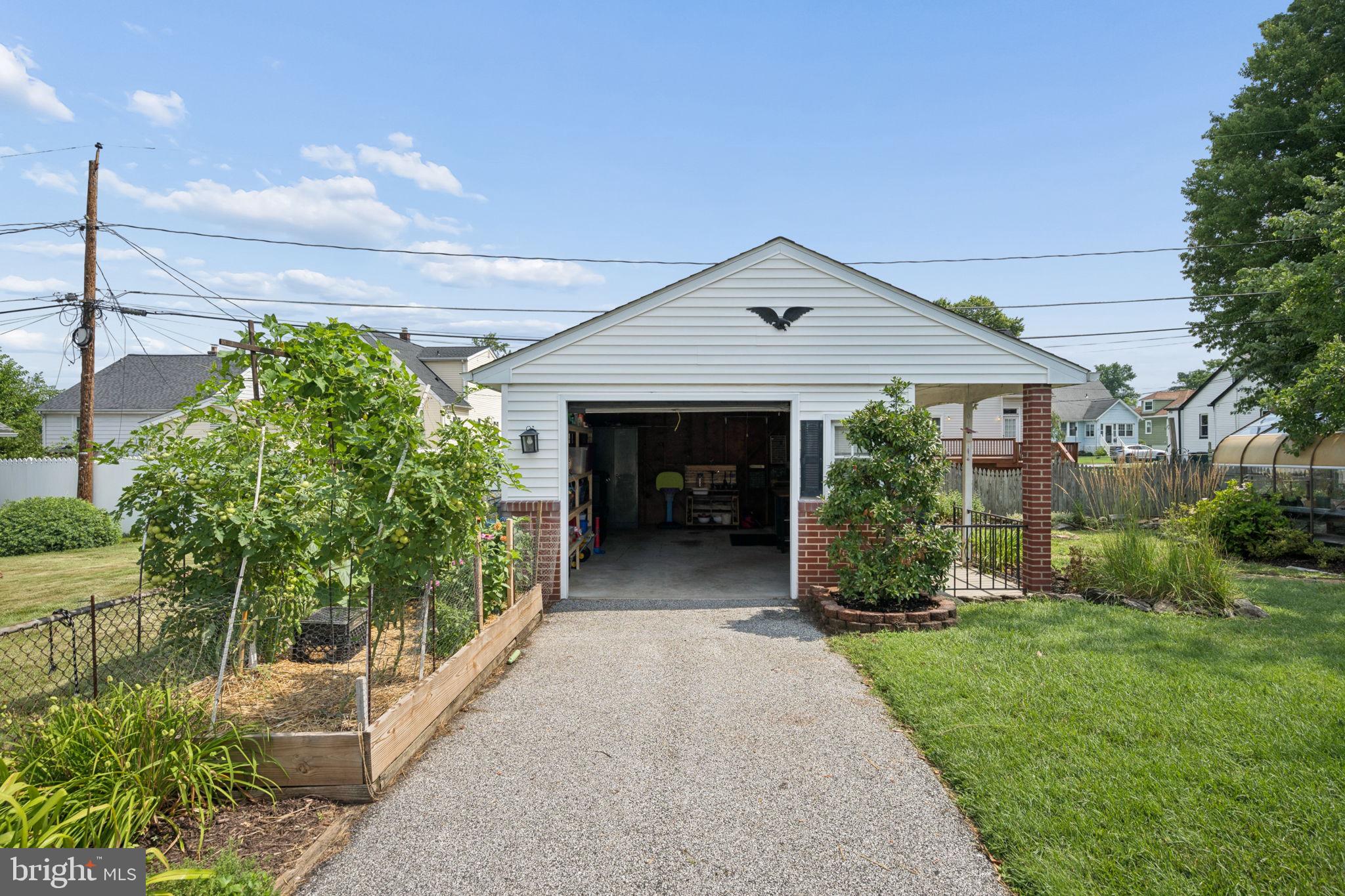 2626 Wentworth Road Baltimore, MD 21234 - Photo 57 of 75