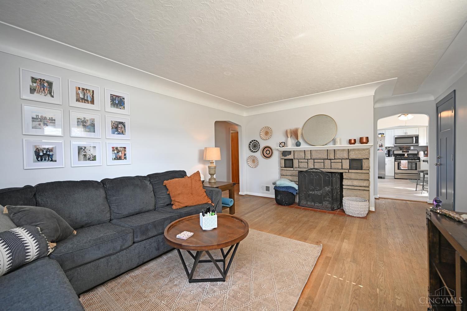 2964 Blue Rock Road Cincinnati, OH 45239 - Photo 7 of 30 Gallery Image 7