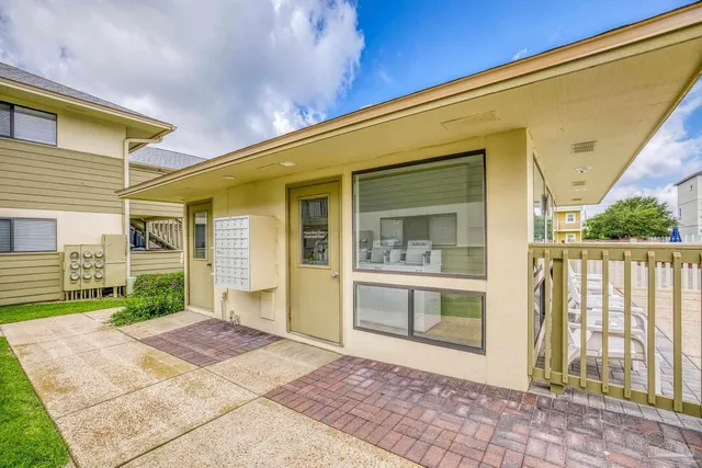$335,000 | 64 Cross Creek Road, Unit 28D, Miramar Beach, FL 32550