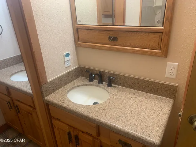 $298,900 | 13537 Missy Lane, Clarksville, FL 32430