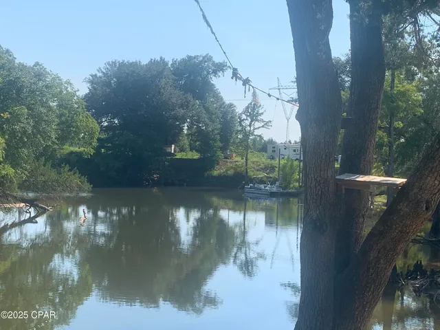 $298,900 | 13537 Missy Lane, Clarksville, FL 32430