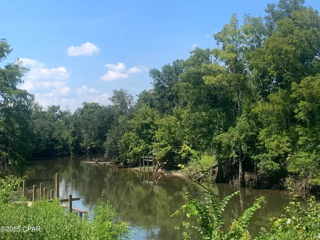 $298,900 | 13537 Missy Lane, Clarksville, FL 32430