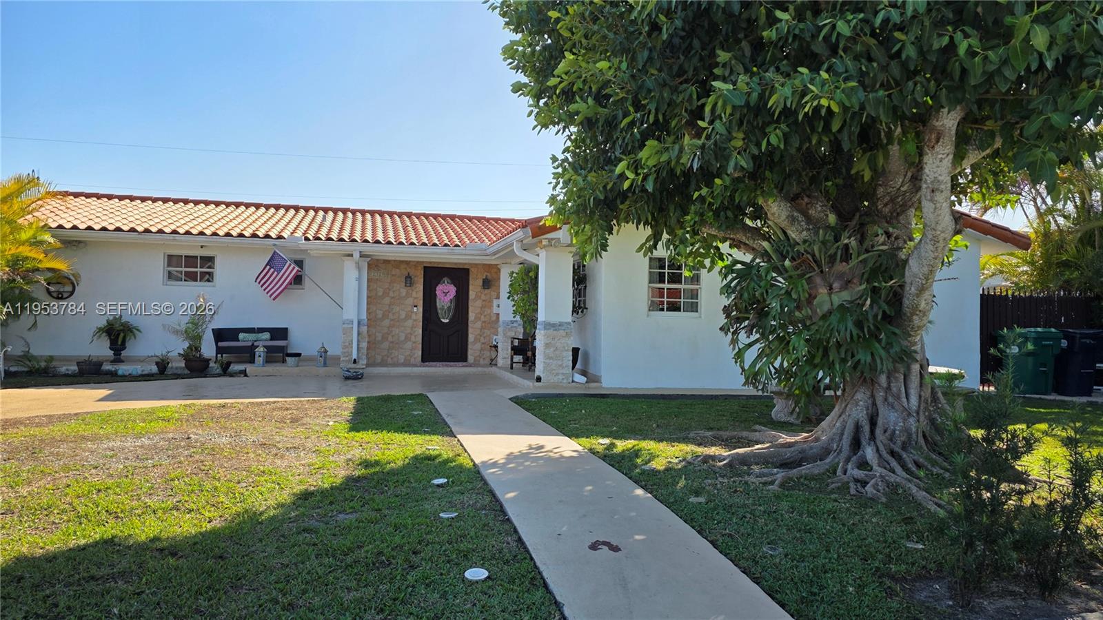 12320 Southwest 39th Street Miami, FL 33175 - Photo 3 of 41