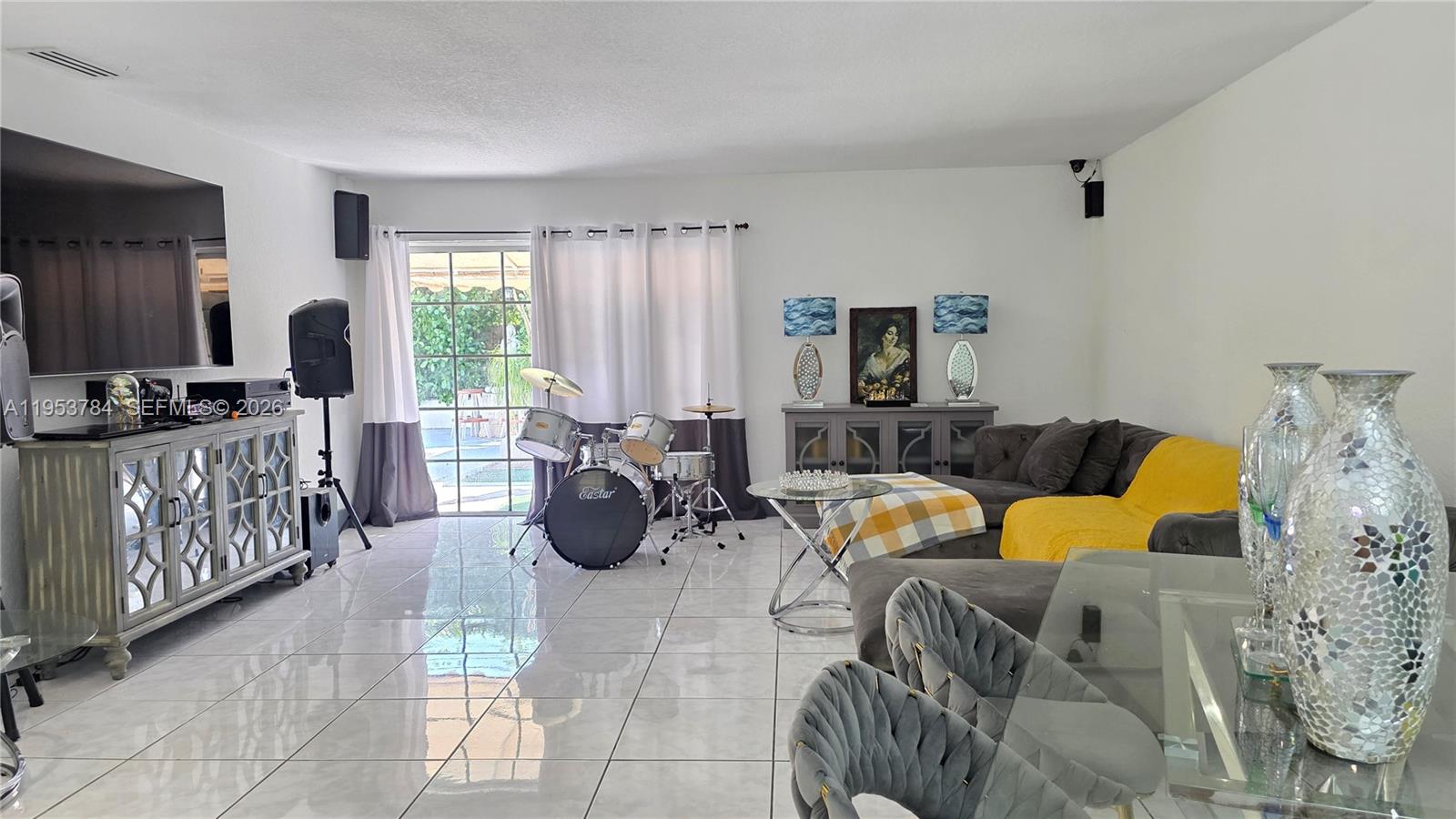 12320 Southwest 39th Street Miami, FL 33175 - Photo 7 of 41