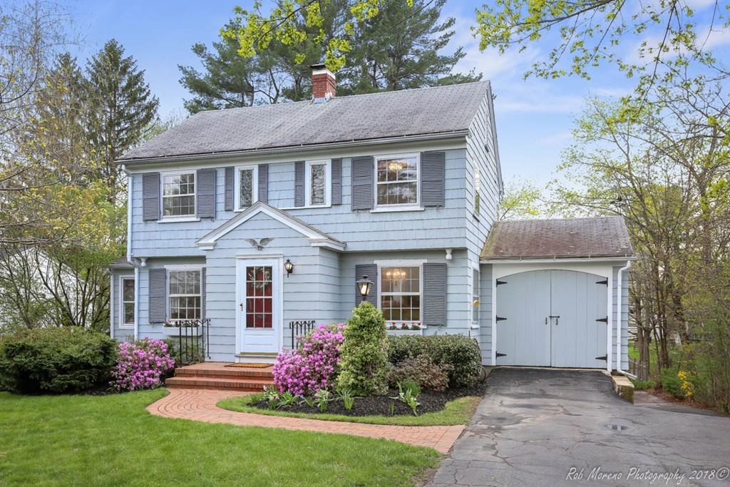 5 Stratford Road Andover, MA 01810 - Photo 1 of 18 Gallery Image 1