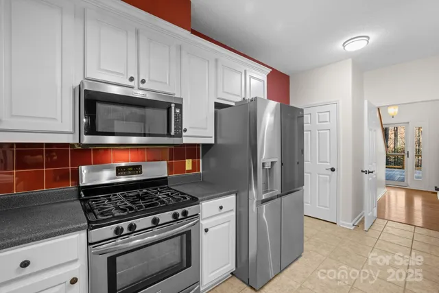 $670,000 | 166 Jay Bird Drive, Sylva, NC 28779