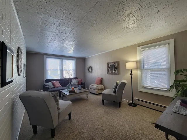 $1,800 | 7 Wall Street, Unit 1, Fitchburg, MA 01420