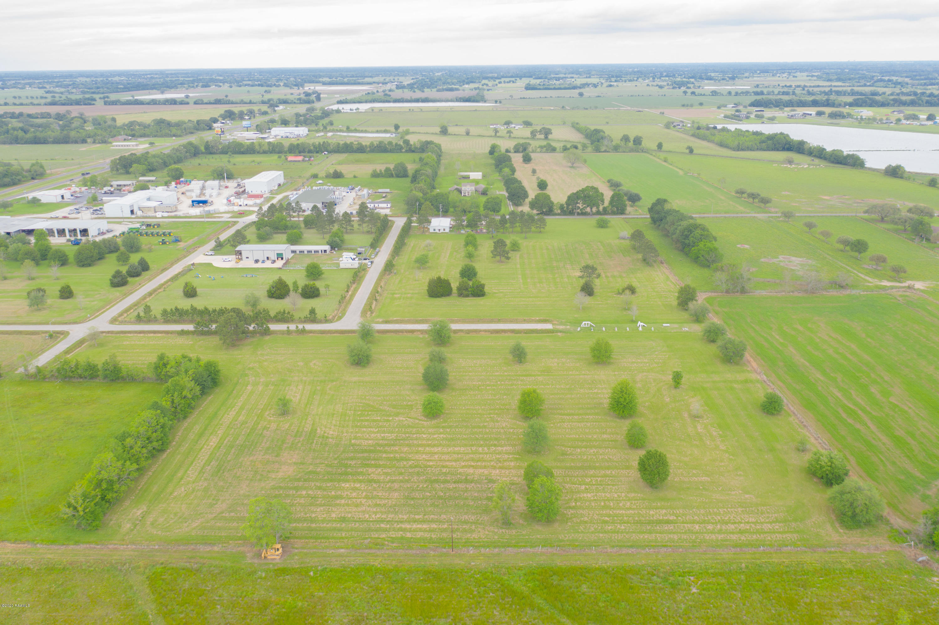2 Deere Park Road Abbeville, LA 70510 - Photo 6 of 9 DP Main 3